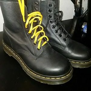 Dr marten boots